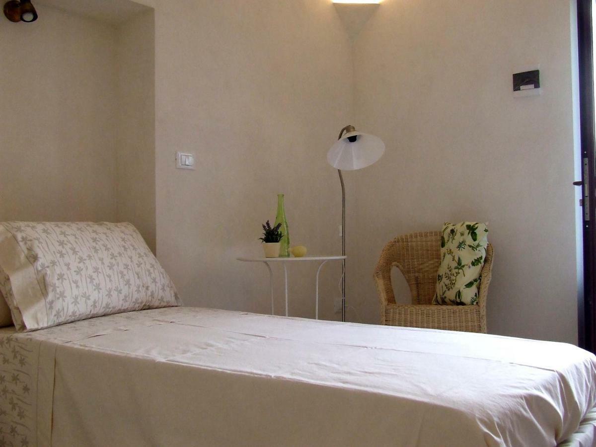 Il Giardino Di Viola Bed & Breakfast Ceglie Messapica Ngoại thất bức ảnh